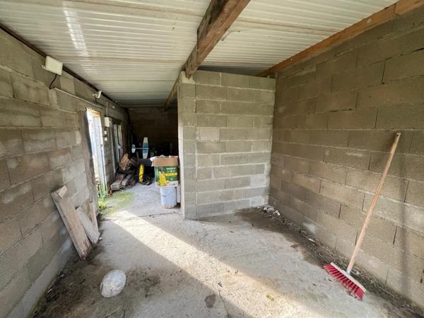 Maison familiale avec garage, terrain et dépendance