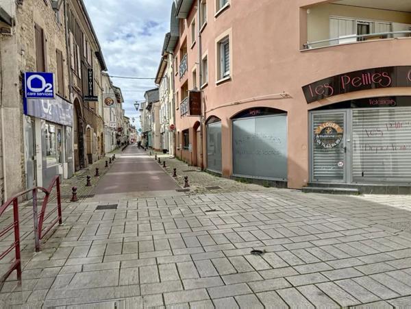 Vente Fonds de commerce 1 pièces 70 m2 à Bourgoin-Jallieu