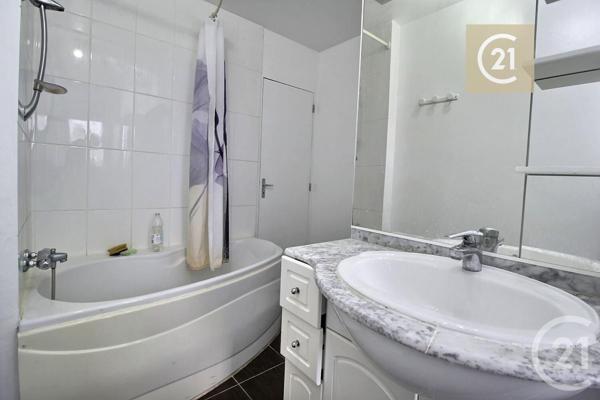 Appartement F1 à vendre  1 pièce - 30 m2 LES PAVILLONS SOUS BOIS - 93