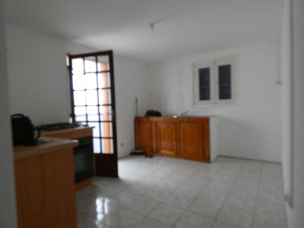 97430 Le Tampon bras de pontho  maison T6 env 162 m2 sur 208 m² terrain