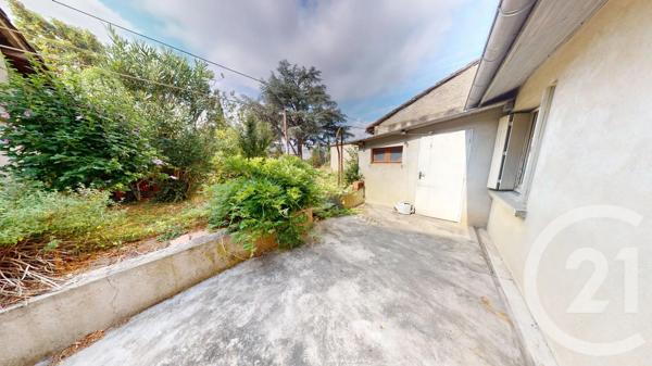 Maison à vendre  4 pièces - 90 m 2   L ISLE JOURDAIN  - 32
