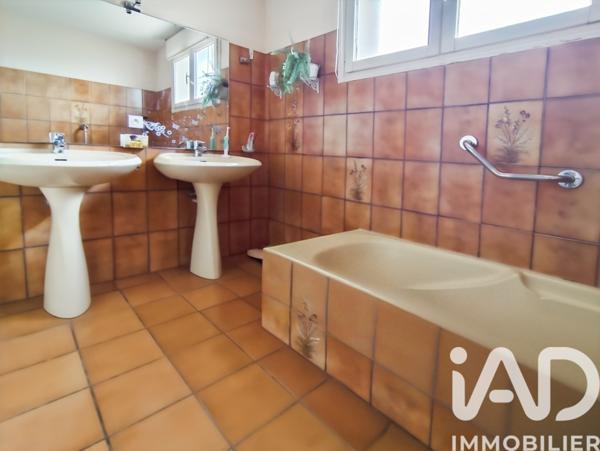 Maison à vendre 6 pièces 147 m² Montrond-les-Bains