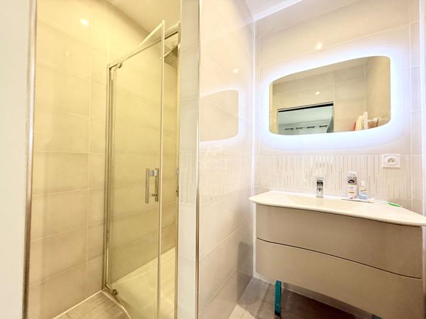 Maison à vendre à Conflans-Sainte-Honorine - Référence 7309 474 000 € **  - Référence  7389