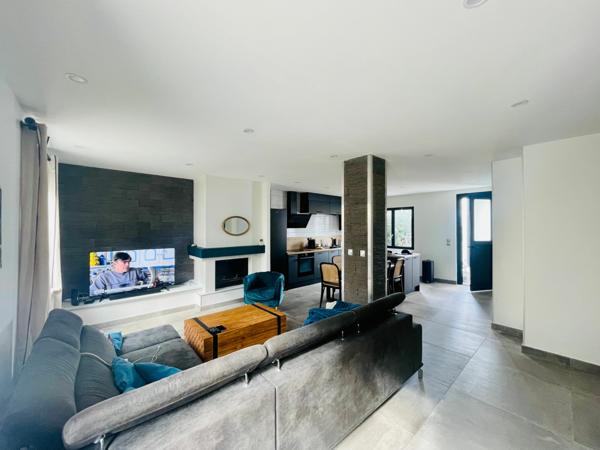 Maison à vendre    6 pièces • 120 m2 Sète