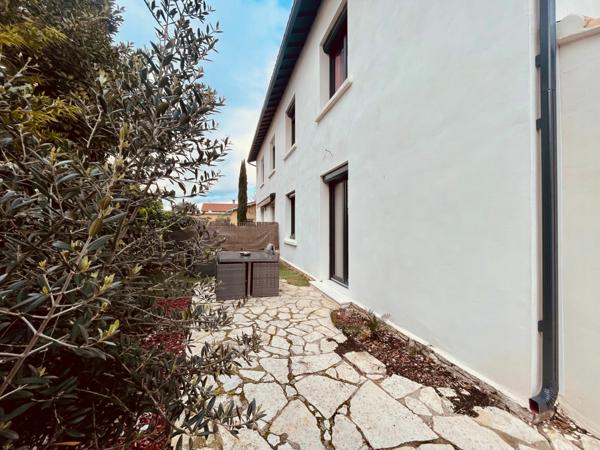 Maison à vendre    6 pièces • 120 m2 Sète