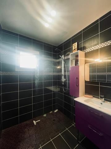 Maison à vendre    6 pièces • 120 m2 Sète