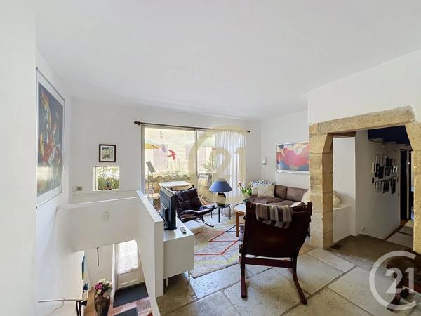 Maison à vendre  4 pièces - 146,89 m 2   UZES  - 30