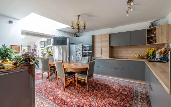 Maison à vendre    5 pièces • 137,53 m2 Champigny-sur-Marne