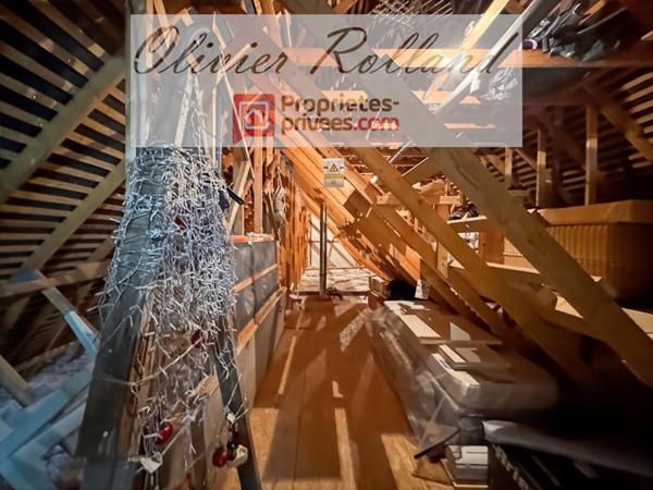 Chalet d'exception en bois massif (DPE B) - Plain-pied 135 m², 4 chambres, véranda & annexes sur 1 318 m² de terrain