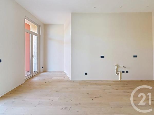 Appartement F3 à vendre  3 pièces - 140 m 2   SETE  - 34