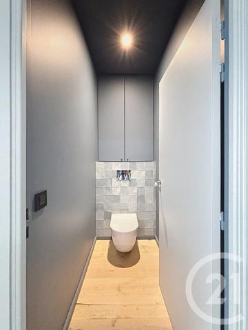 Appartement F3 à vendre  3 pièces - 140 m 2   SETE  - 34