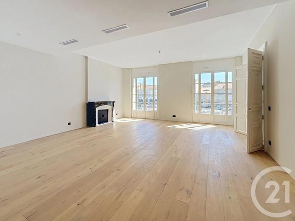 Appartement F3 à vendre  3 pièces - 140 m 2   SETE  - 34