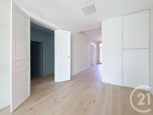 Appartement F3 à vendre  3 pièces - 140 m 2   SETE  - 34