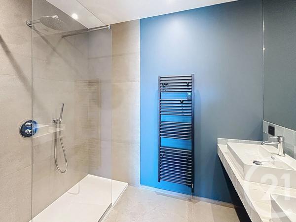 Appartement F3 à vendre  3 pièces - 140 m 2   SETE  - 34