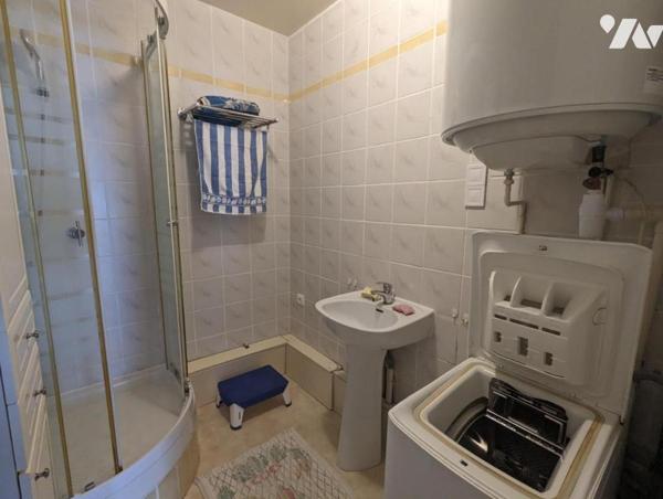 CHERBOURG - APPARTEMENT 2 CHAMBRES AVEC ASCENSEUR ET PARKING