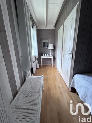 Maison 14 pièces de 360 m² à Saint-Gein (40190)