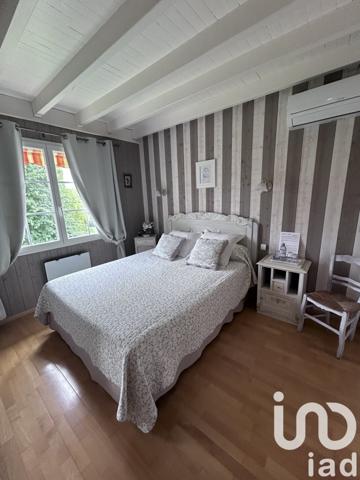 Maison 14 pièces de 360 m² à Saint-Gein (40190)