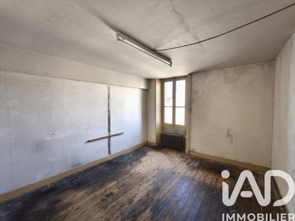 Maison à vendre 9 pièces 219 m² Saint-Maurice-la-Souterraine