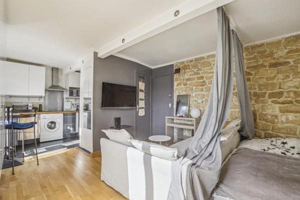 Charmant studio au cœur du vieux village