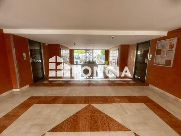 À vendre Studio 27.77 m² - Lyon 69008