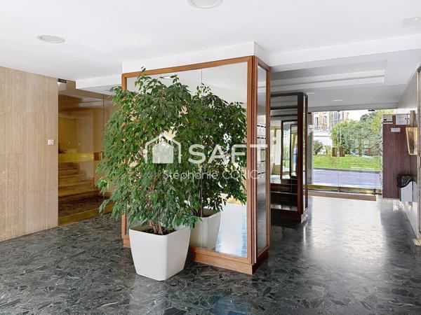 TRÈS LUMINEUX - CALME - PROFESSIONS LIBÉRALES OK