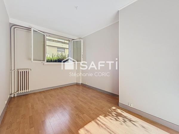 TRÈS LUMINEUX - CALME - PROFESSIONS LIBÉRALES OK