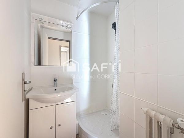 TRÈS LUMINEUX - CALME - PROFESSIONS LIBÉRALES OK