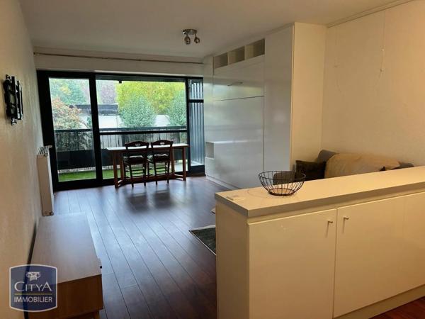Appartement à louer 1 pièce 32.04m²
