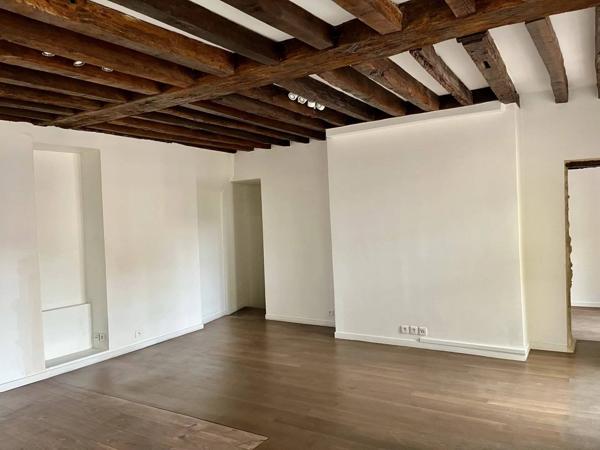 Bureau 53 m² – Vieux Saint-Maur