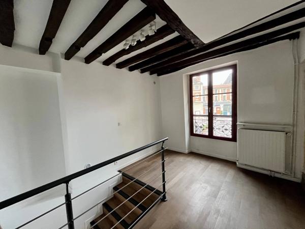 Bureau 53 m² – Vieux Saint-Maur