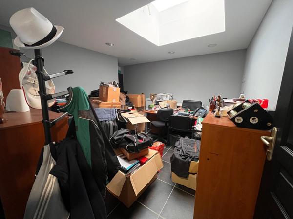 Maison Mixte à Roubaix - Opportunité Investissement - zone Franche