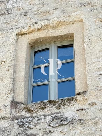 Castelnau-Montratier (46170) Résidence de prestige au cœur d'un village bastide
