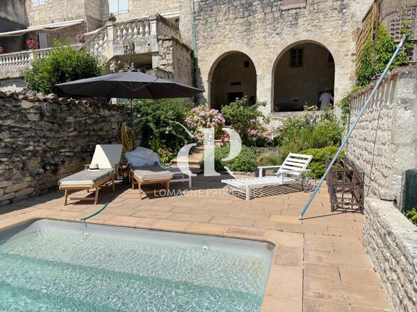 Castelnau-Montratier (46170) Résidence de prestige au cœur d'un village bastide