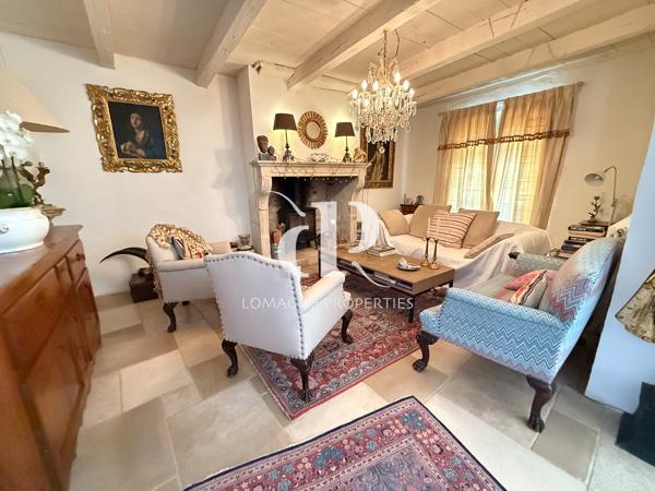 Castelnau-Montratier (46170) Résidence de prestige au cœur d'un village bastide