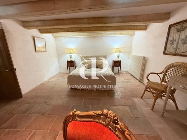 Castelnau-Montratier (46170) Résidence de prestige au cœur d'un village bastide