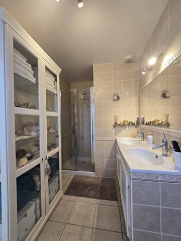 L'Isle-sur-la-Sorgue (84800) VILLA TYPE 6 AVEC PISCINE, 170m2 - TERRAIN 815m2