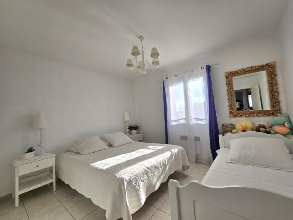 L'Isle-sur-la-Sorgue (84800) VILLA TYPE 6 AVEC PISCINE, 170m2 - TERRAIN 815m2