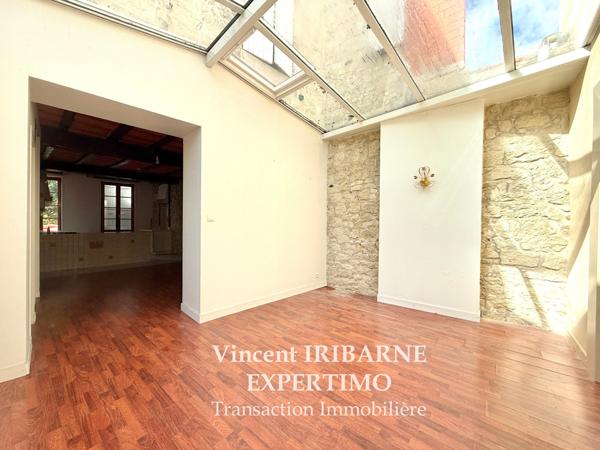 Saintes (17100) Appartement en Duplex, 3 Chambres.