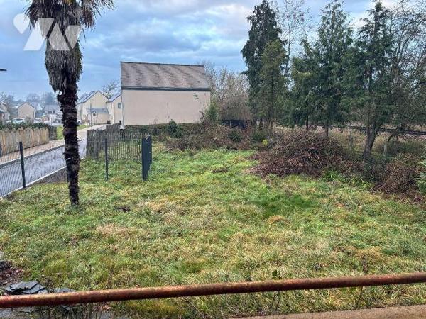 EXCLUSIVITÉ TRENTE-CINQ NOTAIRES - SPECIAL INVESTISSEUR ! 

Venez découvrir cette maison de m...
