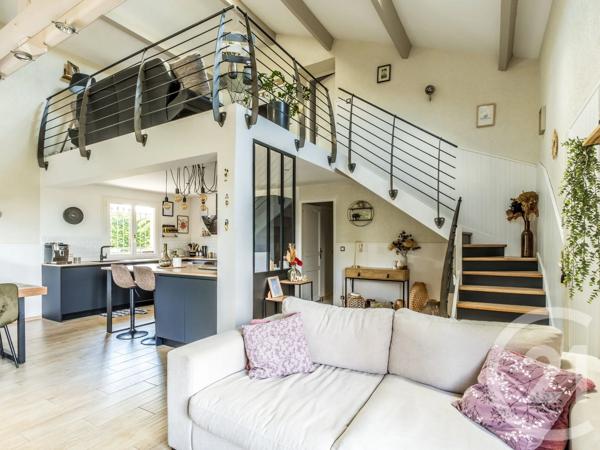 Maison à vendre  6 pièces - 124,74 m 2   TREVOUX  - 01