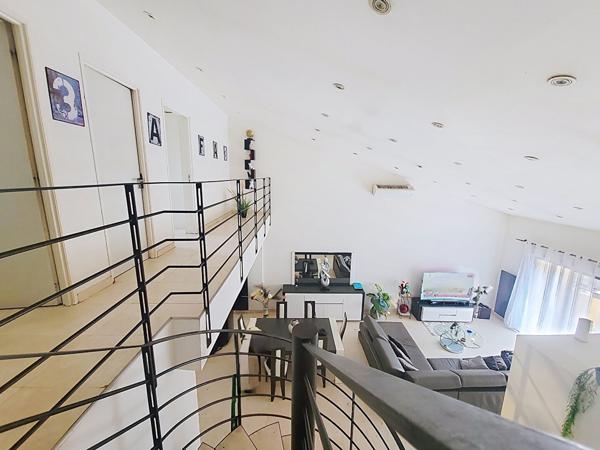 Marseille 12 - Appartement style loft de 120.16m², 3 chambres