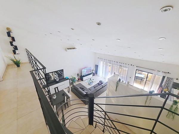 Marseille 12 - Appartement style loft de 120.16m², 3 chambres