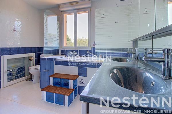 À VENDRE Maison Le Luc 5 pièces 140 m² , Terrain arboré 4 674 m² , Piscine ,Dépendances , À pied du centre-ville