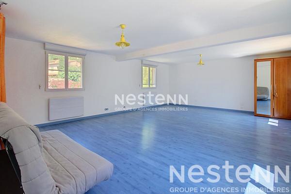 À VENDRE Maison Le Luc 5 pièces 140 m² , Terrain arboré 4 674 m² , Piscine ,Dépendances , À pied du centre-ville