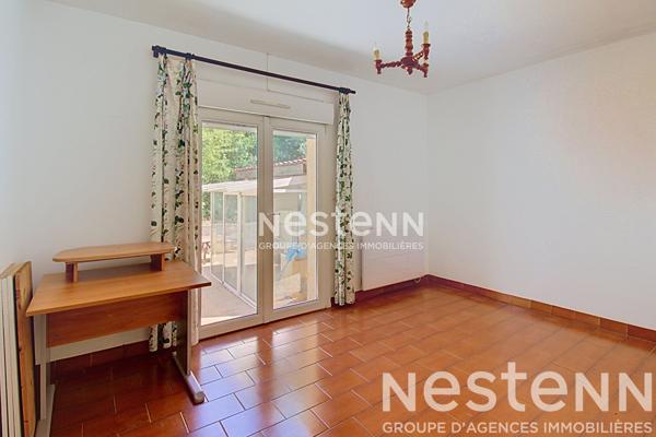 À VENDRE Maison Le Luc 5 pièces 140 m² , Terrain arboré 4 674 m² , Piscine ,Dépendances , À pied du centre-ville