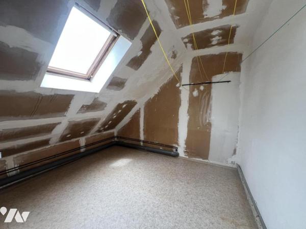 Une maison d'habitation à Ploneour Lanvern