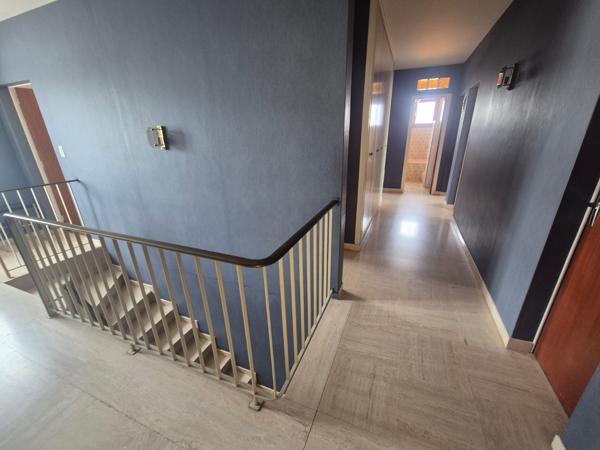 Maison 7 pièce(s) 4 chambre(s) 190 m²