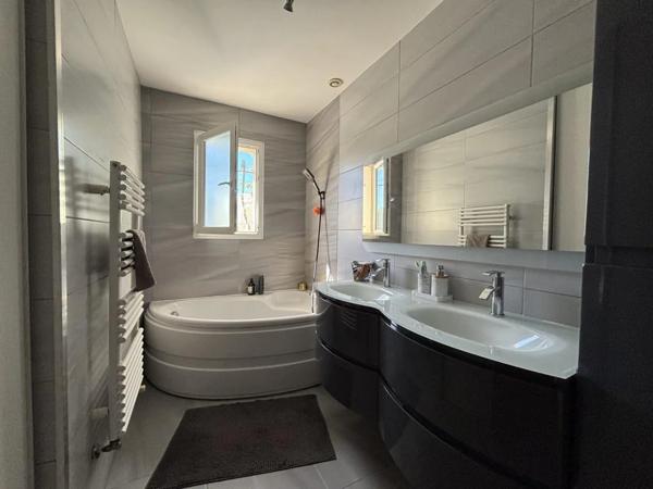 Maison à vendre à Peyrins (26380)