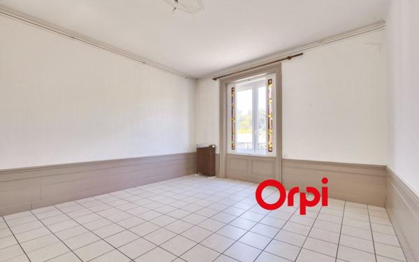 Appartement à vendre    4 pièces • 122,18 m2 Saint-Genis-Laval