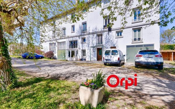 Appartement à vendre    4 pièces • 122,18 m2 Saint-Genis-Laval